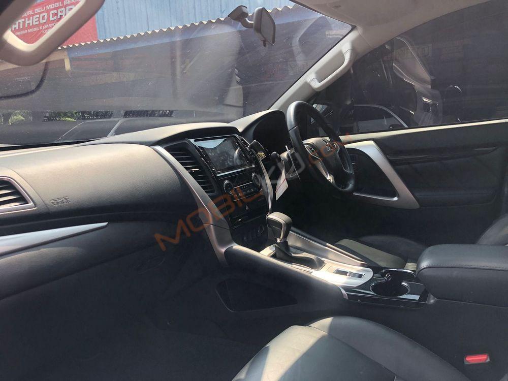 Mobil Mitsubishi Pajero Sport 2019