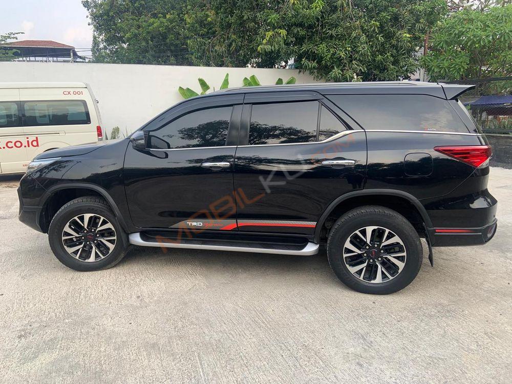 Mobil Toyota Fortuner 2018