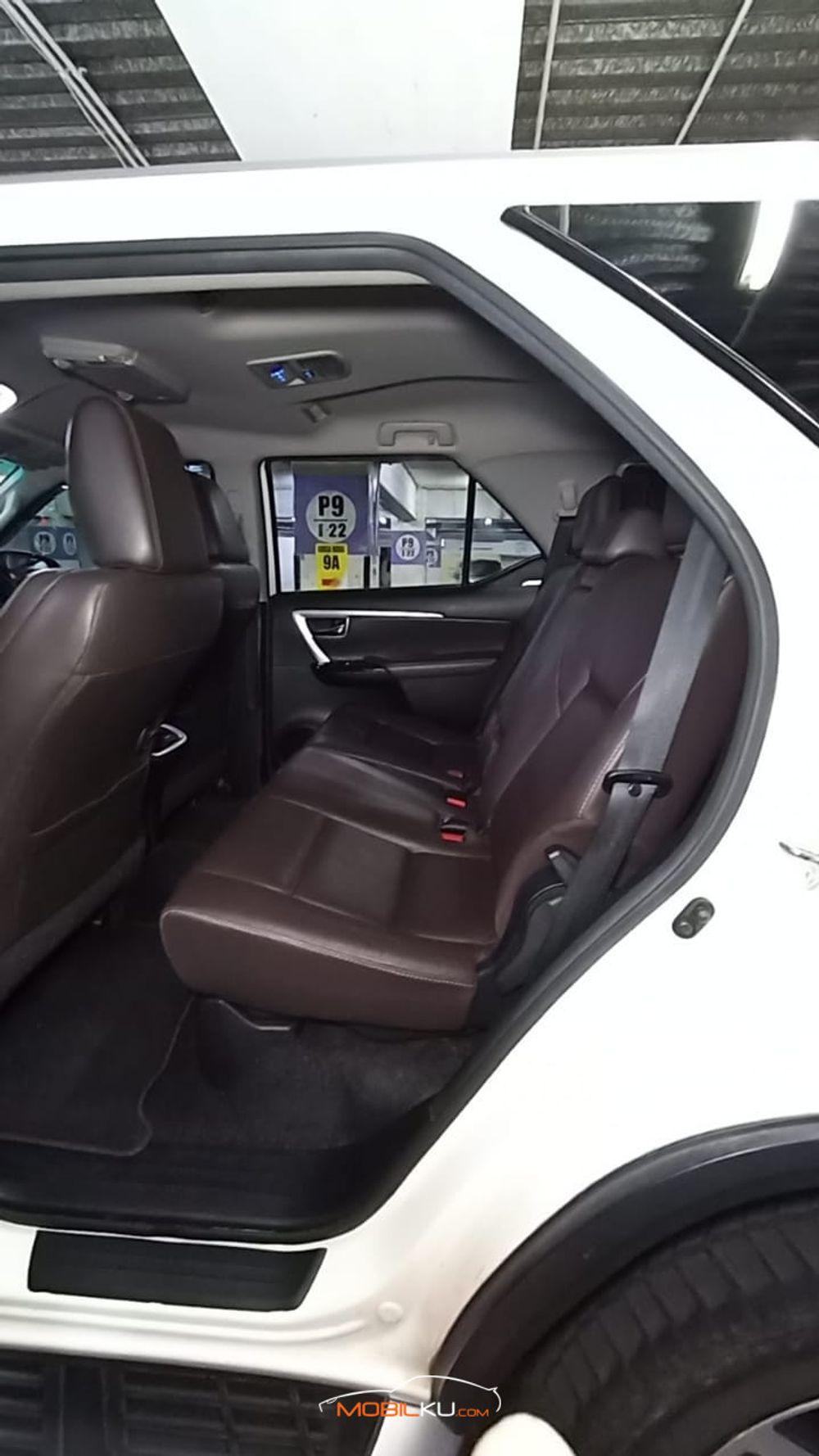 Mobil Toyota Fortuner 2016