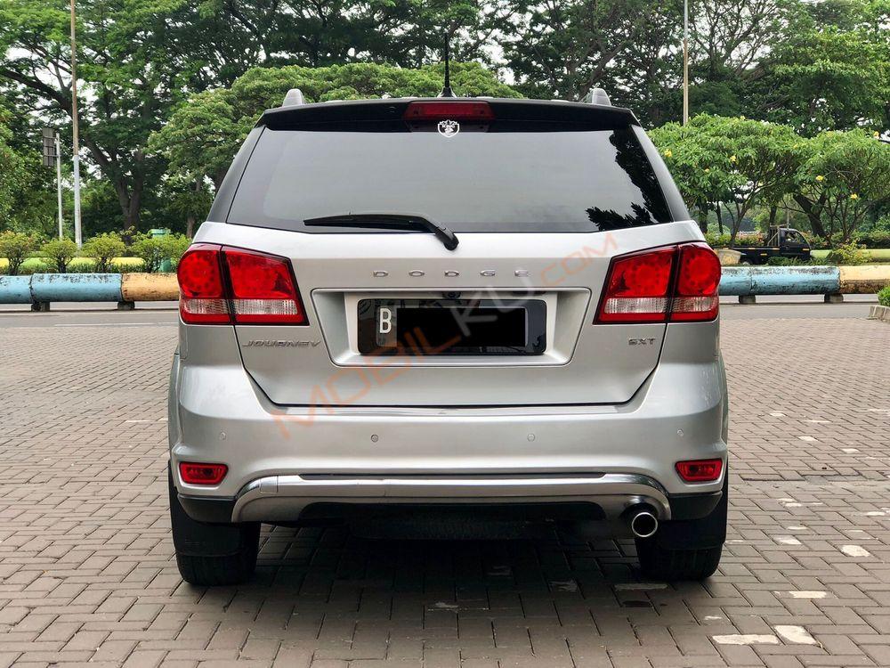 Mobil Dodge Journey 2014