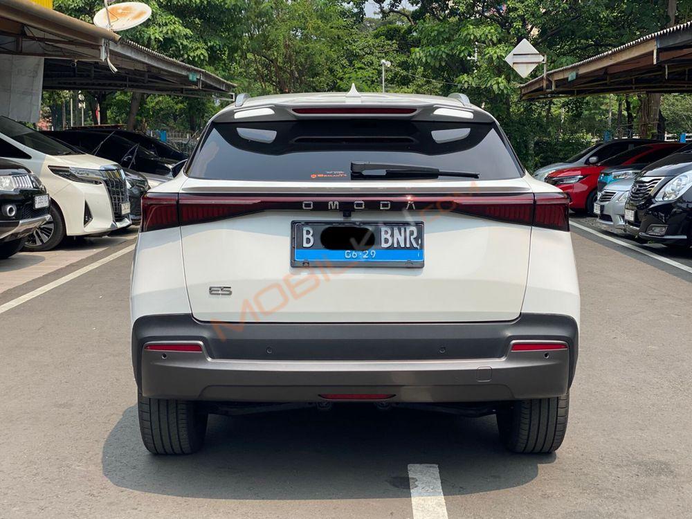Mobil Chery Omoda E5 2024