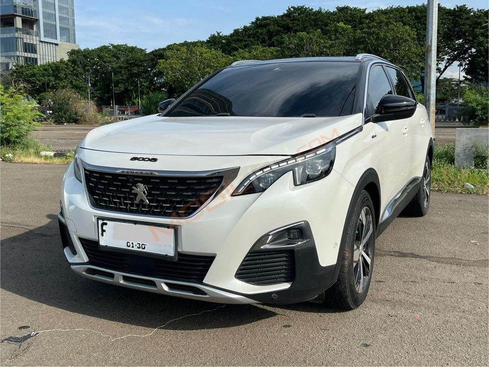 Mobil Peugeot 5008 2019