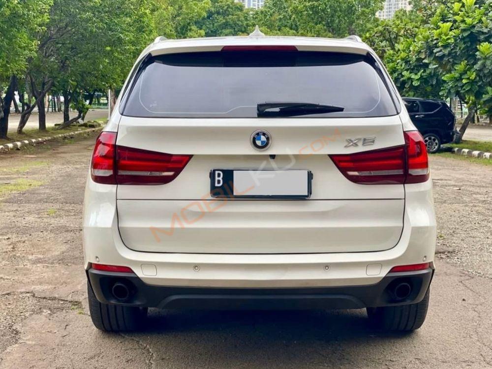 Mobil BMW X5 2016