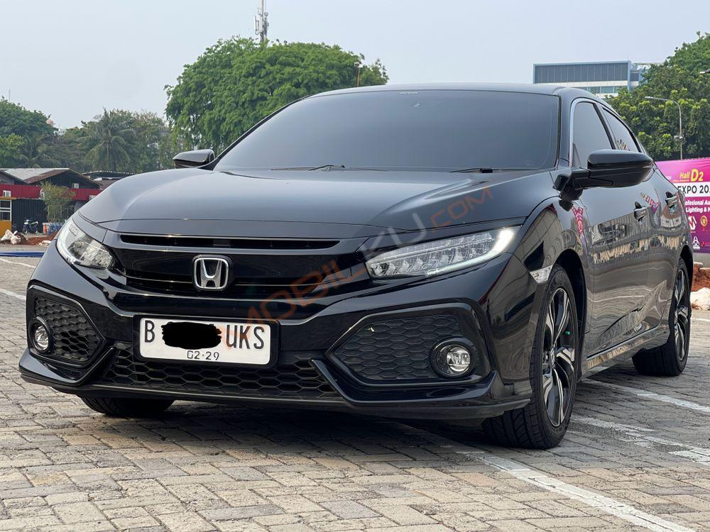 Mobil Honda Civic Hatchback 2018
