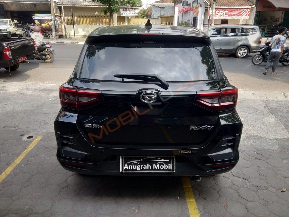 Mobil Daihatsu Rocky 2021