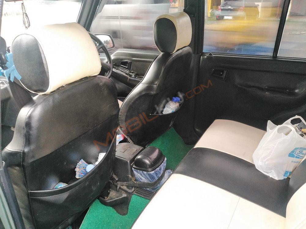 Mobil Suzuki Vitara 1995