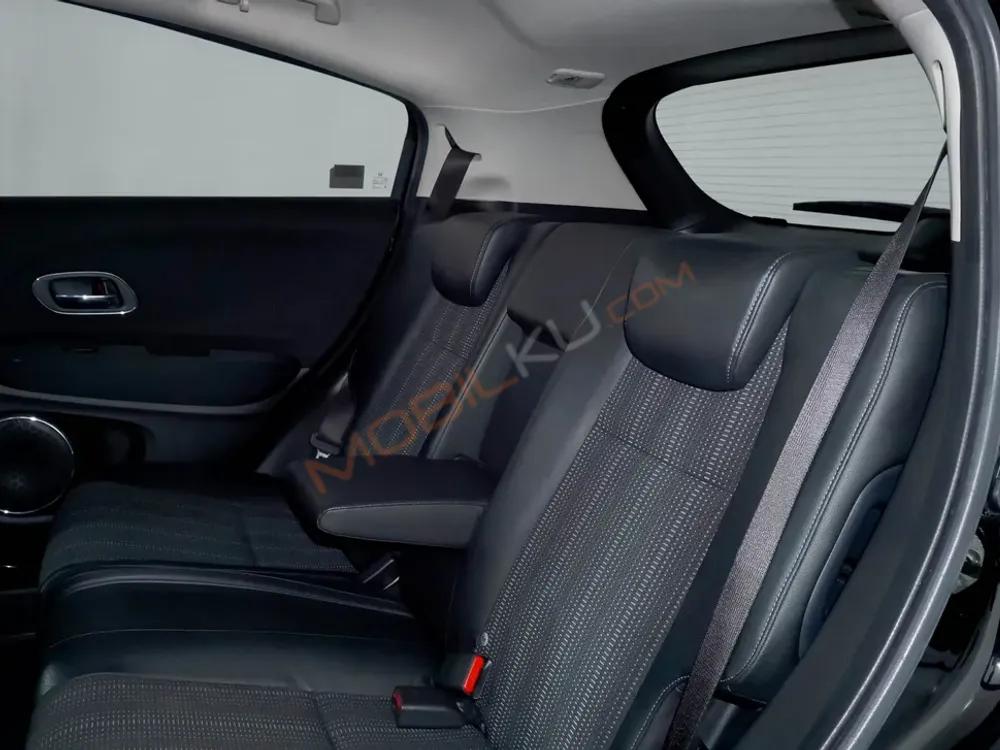 Mobil Honda HR-V 2018