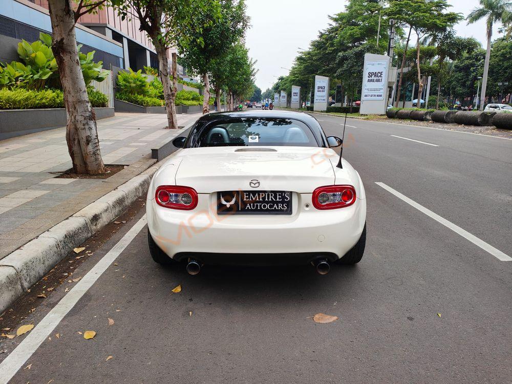 Mobil Mazda MX-5 Miata 2012