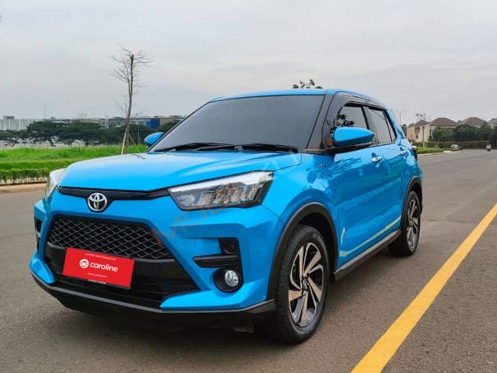 Mobil Toyota Raize 2021
