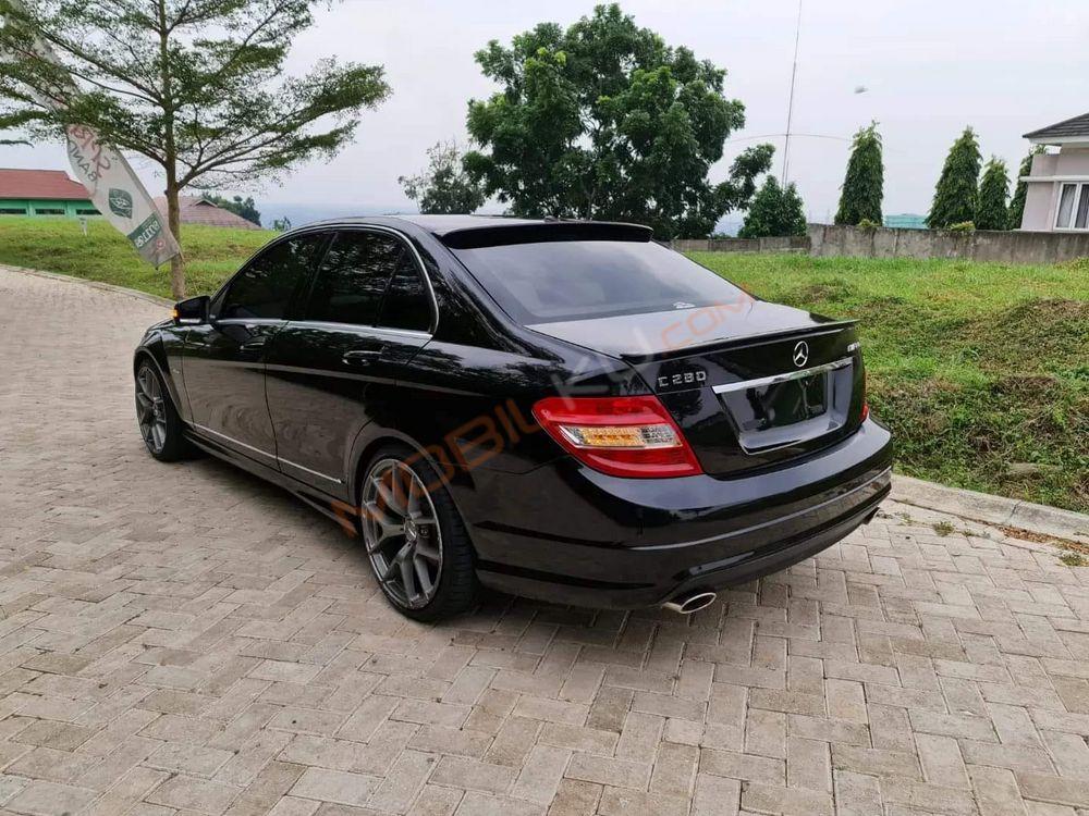 Mobil Mercedes-Benz C-Class 2008