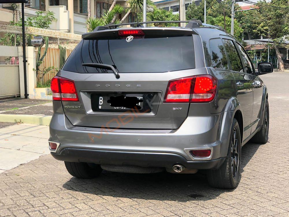 Mobil Dodge Journey 2013