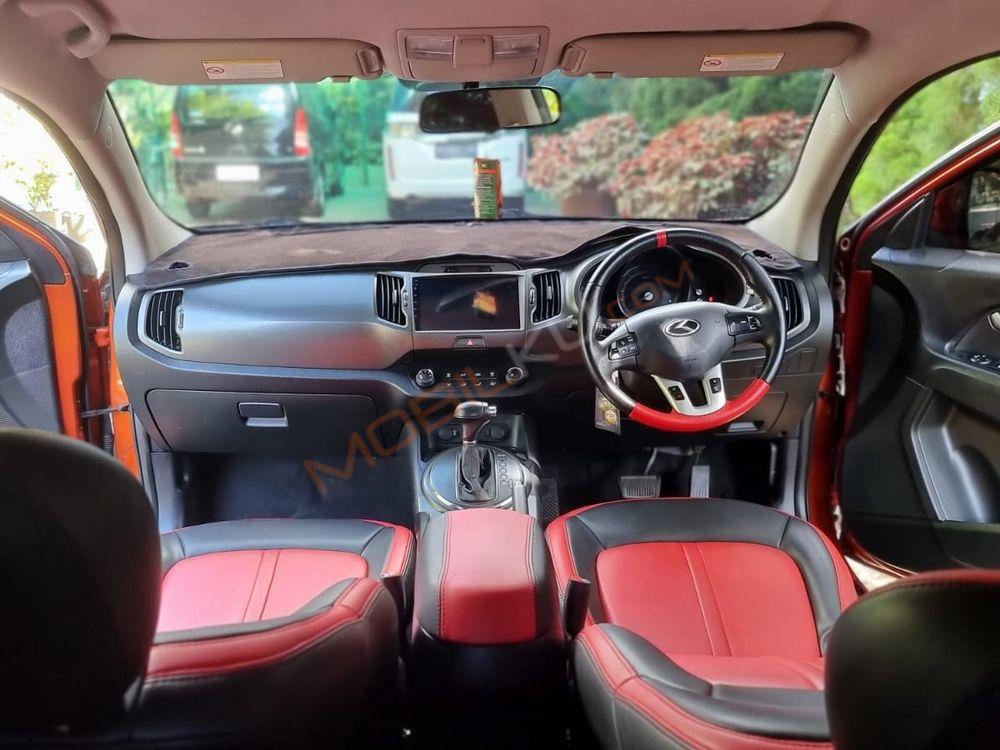 Mobil Kia Sportage 2011