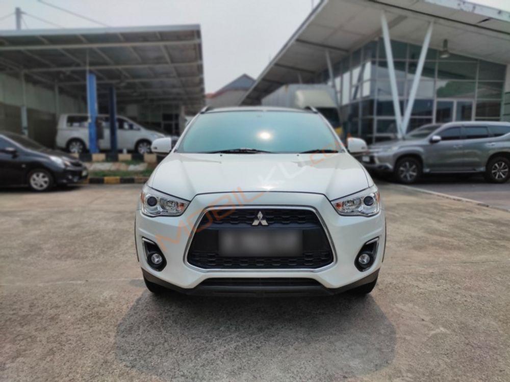 Mobil Mitsubishi Outlander Sport 2016