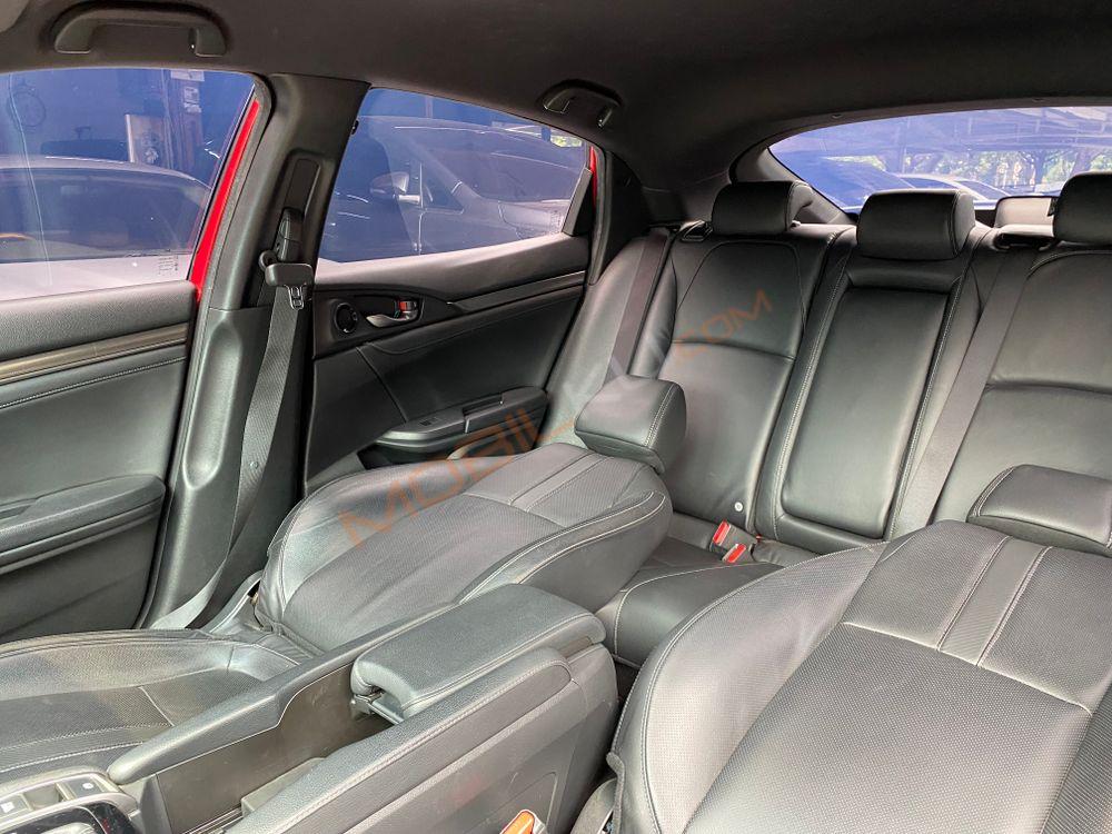 Mobil Honda Civic Hatchback 2019