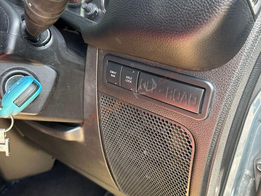 Mobil Jeep Wrangler 2013