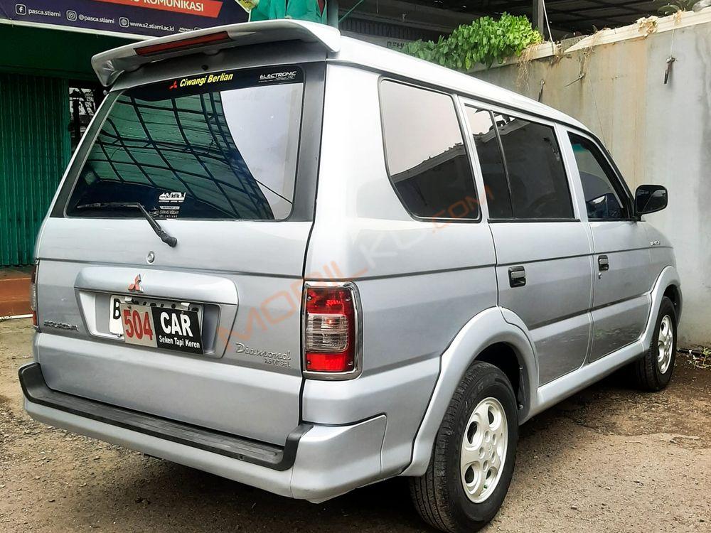 Mobil Mitsubishi Kuda 2003