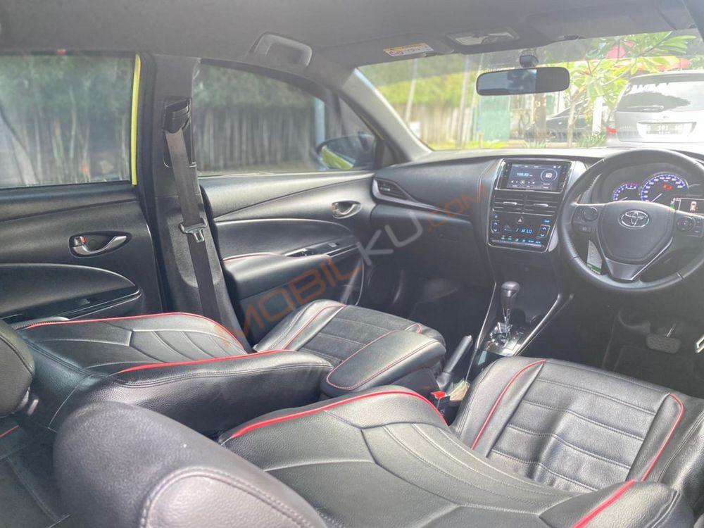 Mobil Toyota Yaris 2021