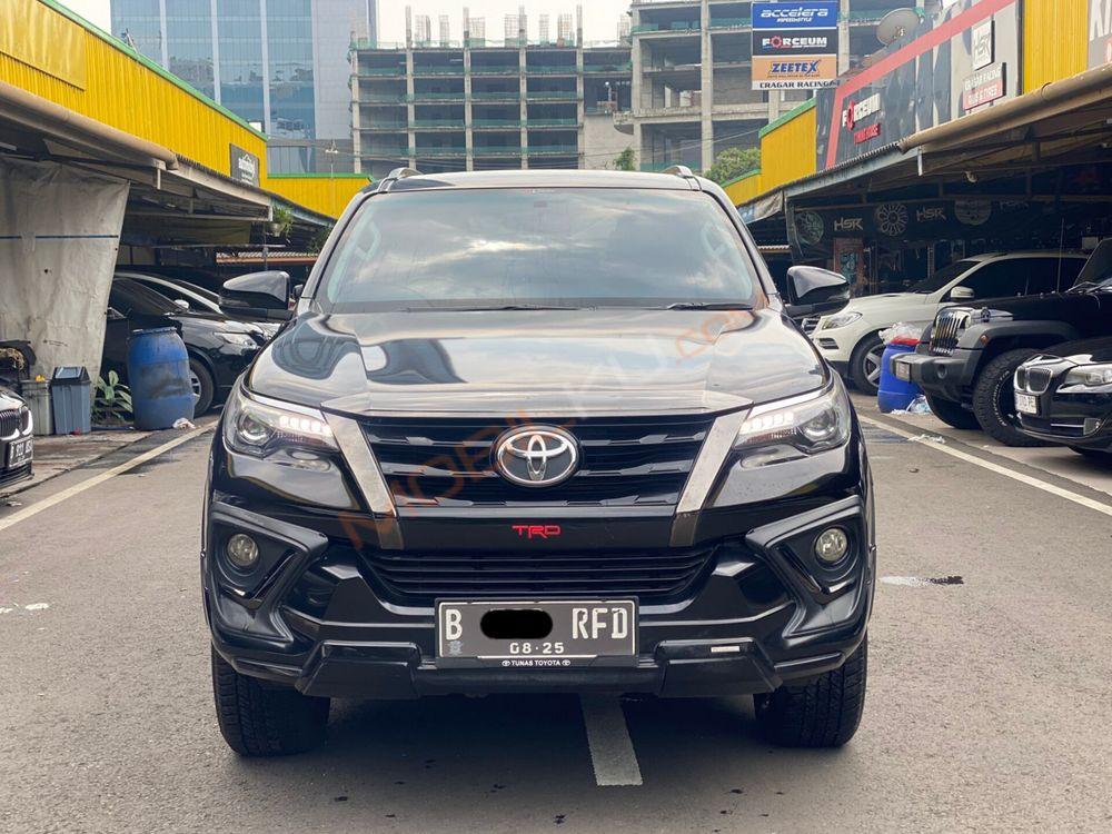 Mobil Toyota Fortuner 2020