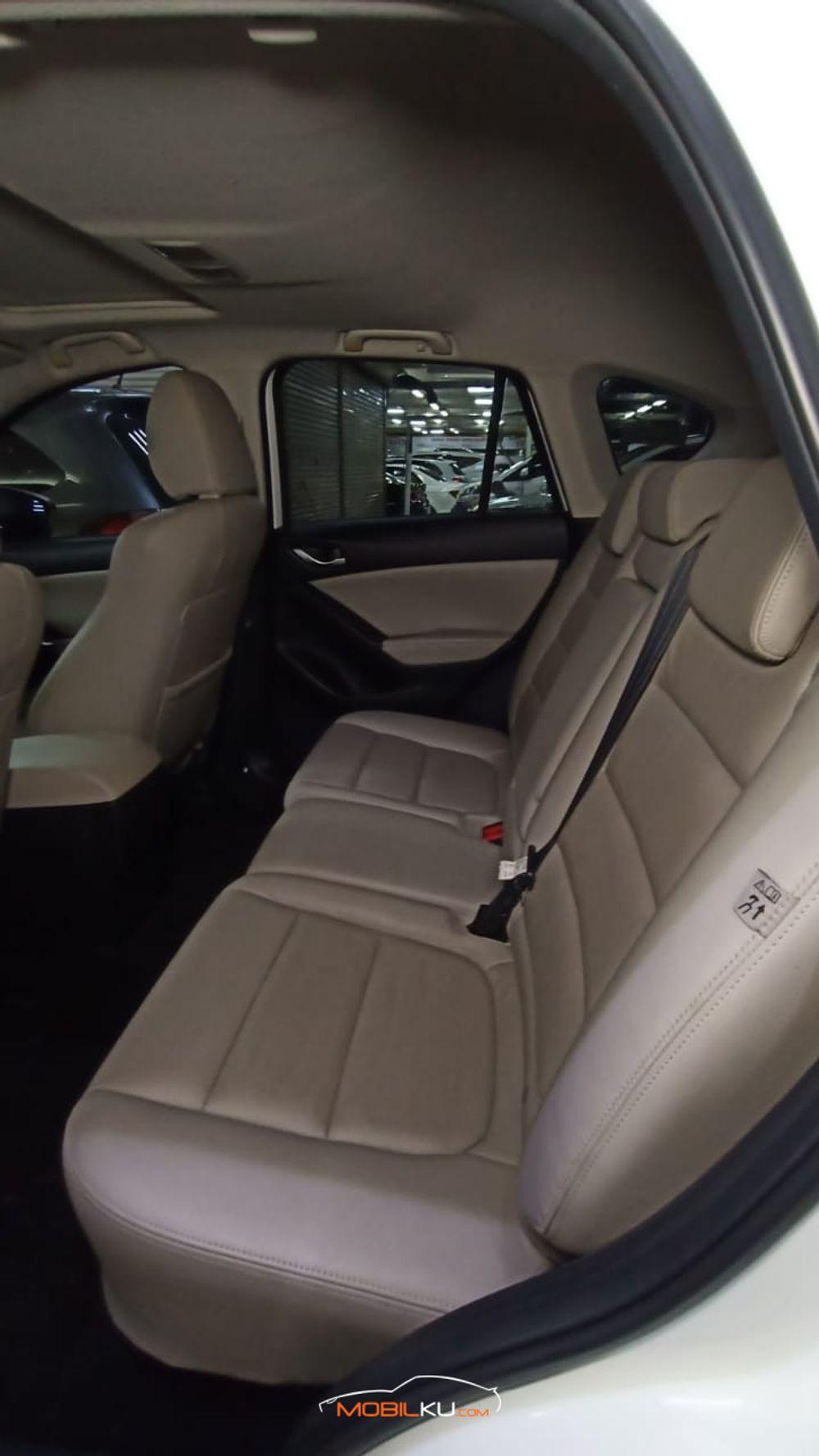 Mobil Mazda CX-5 2013
