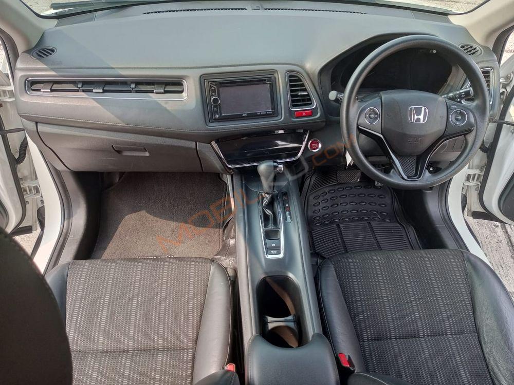 Mobil Honda HR-V 2016