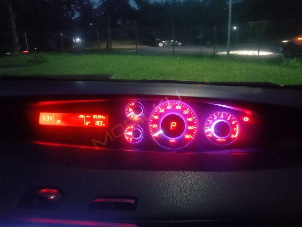 Mobil Mazda Biante 2012