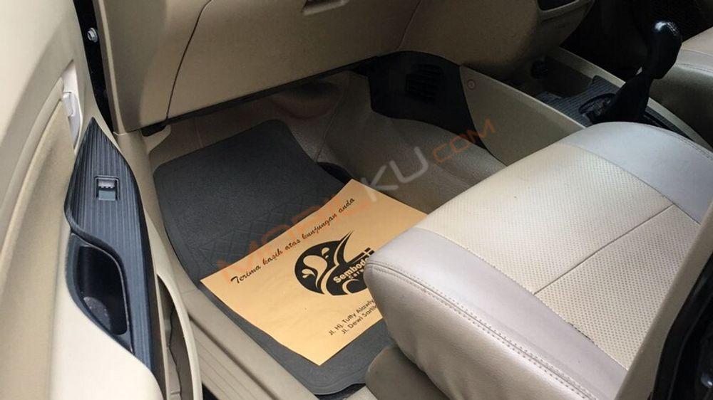 Mobil Daihatsu Xenia 2012