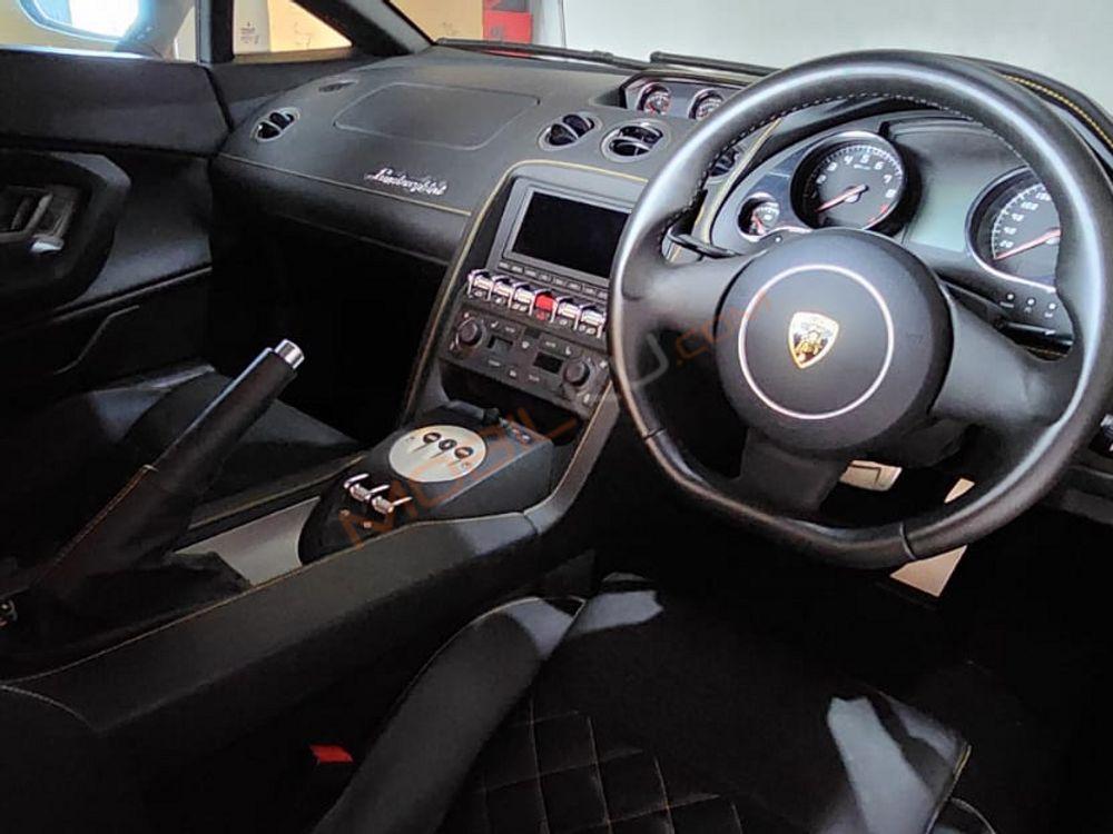 Mobil Lamborghini Gallardo 2012