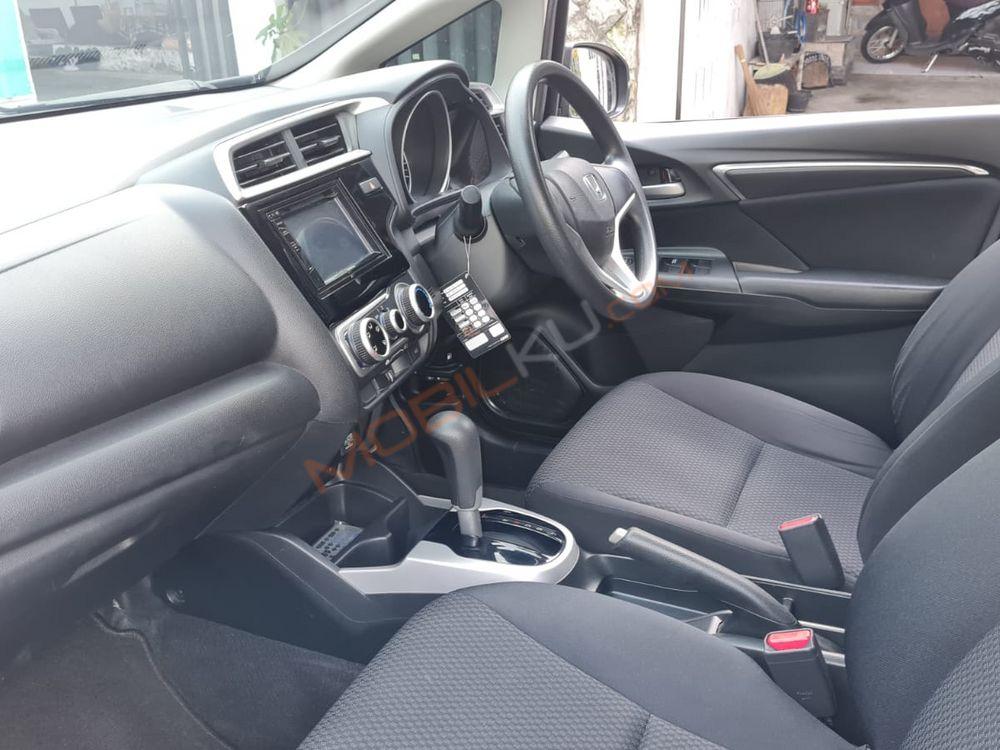 Mobil Honda Jazz 2019