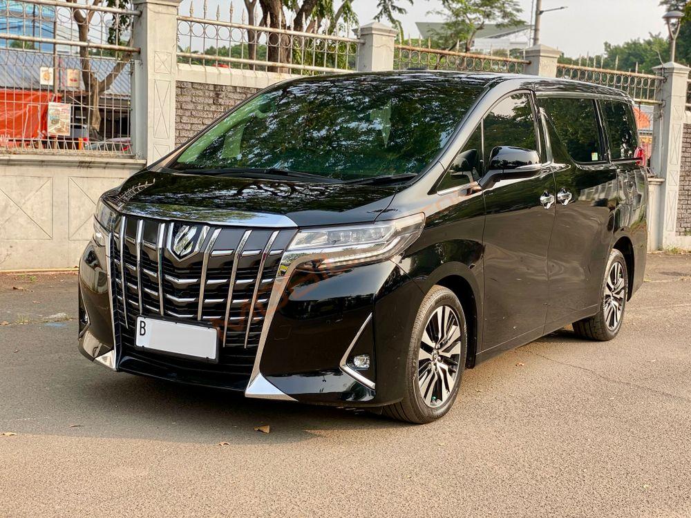 Mobil Toyota Alphard 2019