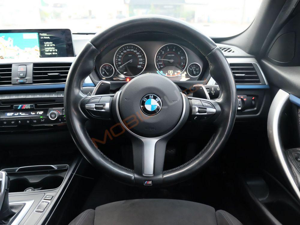 Mobil BMW 3 Series 2016