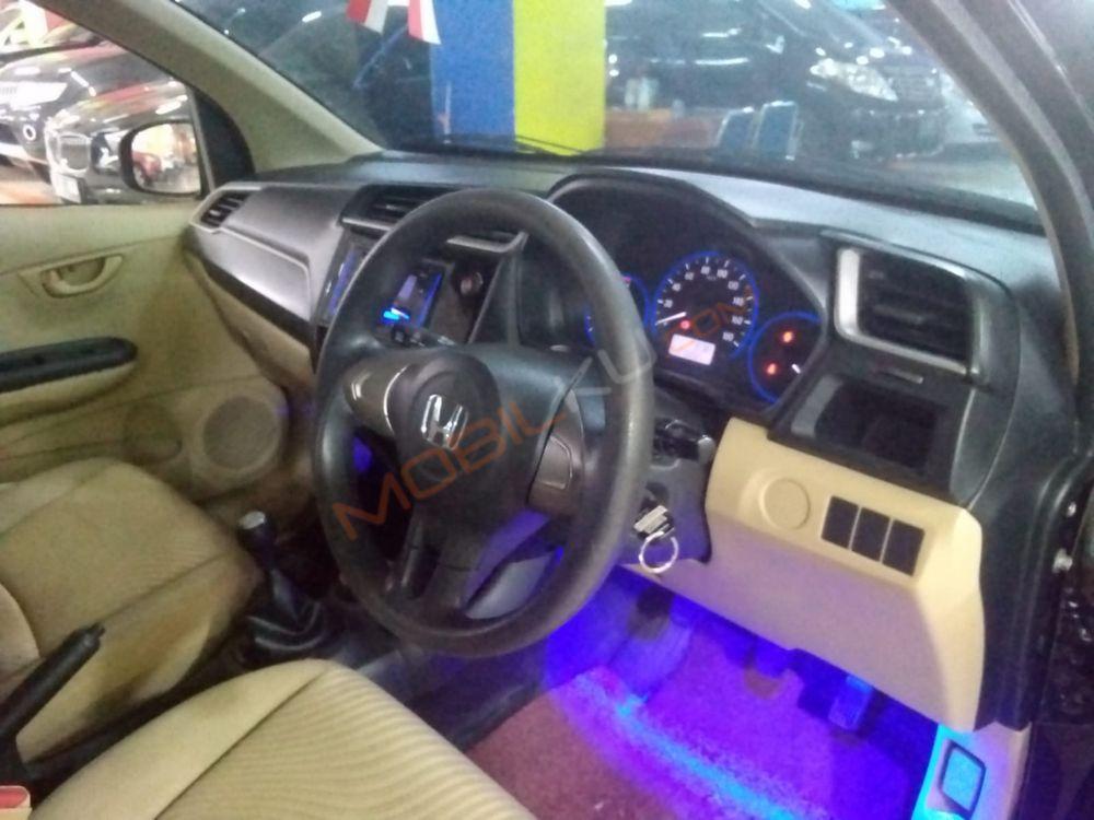 Mobil Honda Mobilio 2016