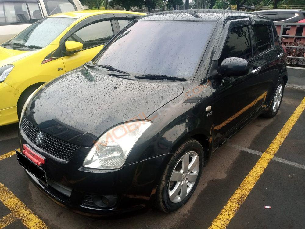 Mobil Suzuki Swift 2010