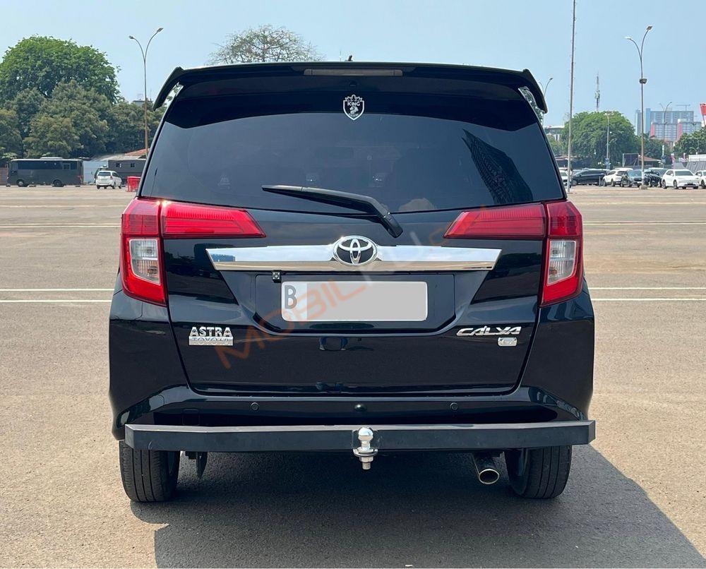 Mobil Toyota Calya 2018