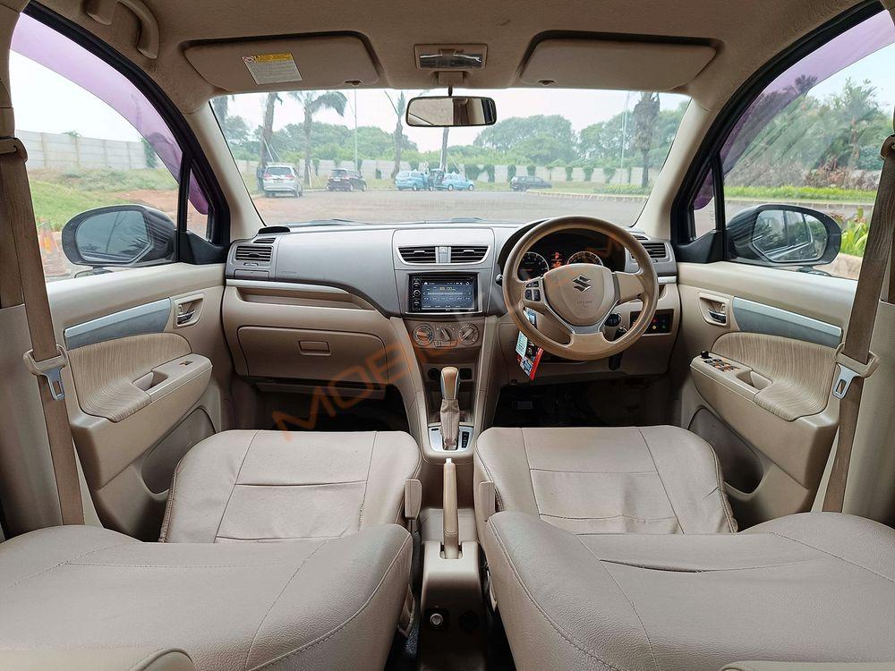 Mobil Suzuki Ertiga 2014