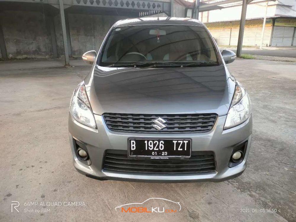 Mobil Suzuki Ertiga 2012