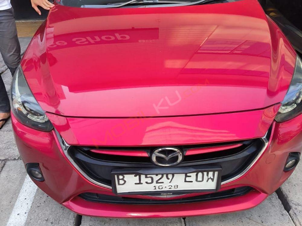 Mobil Mazda 2 Hatchback 2016