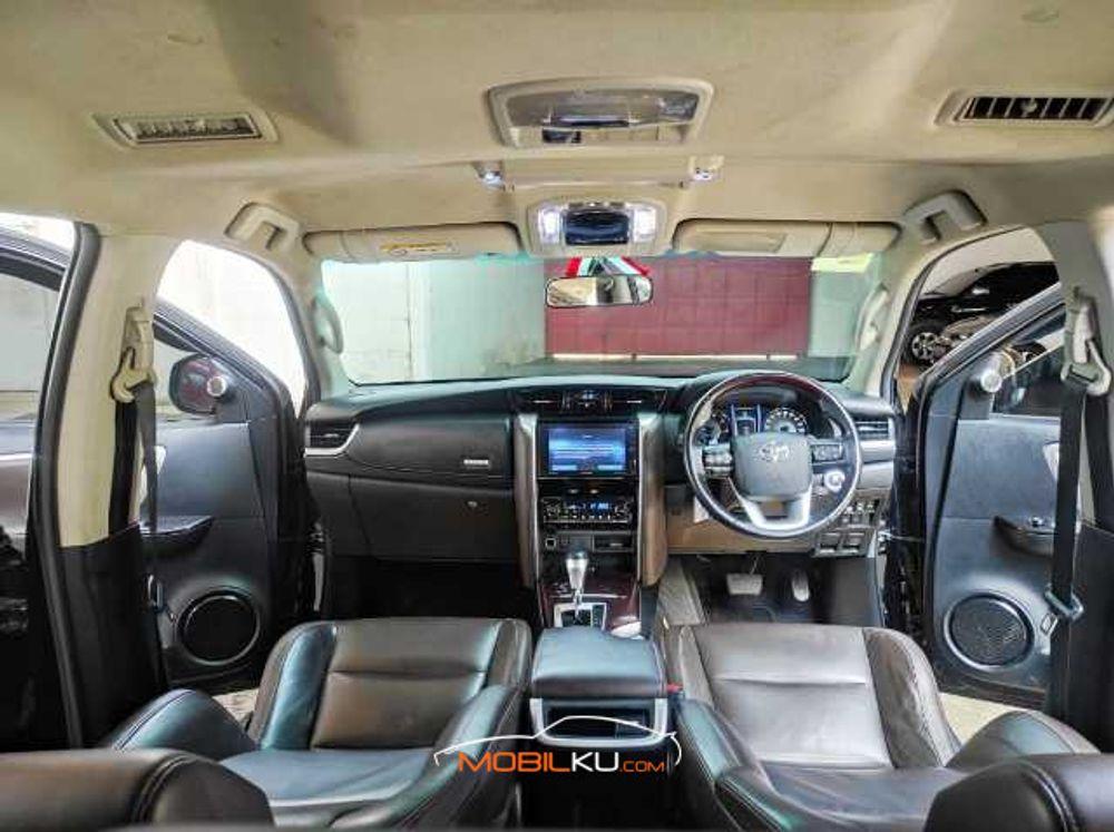 Mobil Toyota Fortuner 2017