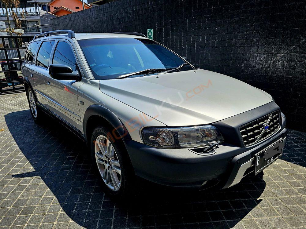 Mobil Volvo V70 2001