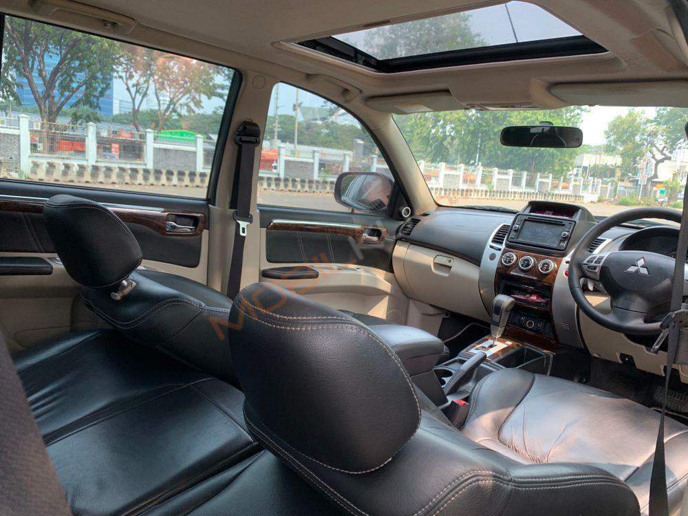Mobil Mitsubishi Pajero Sport 2013