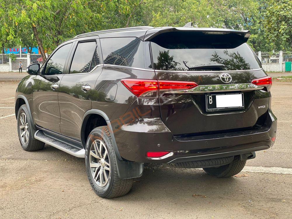 Mobil Toyota Fortuner 2016