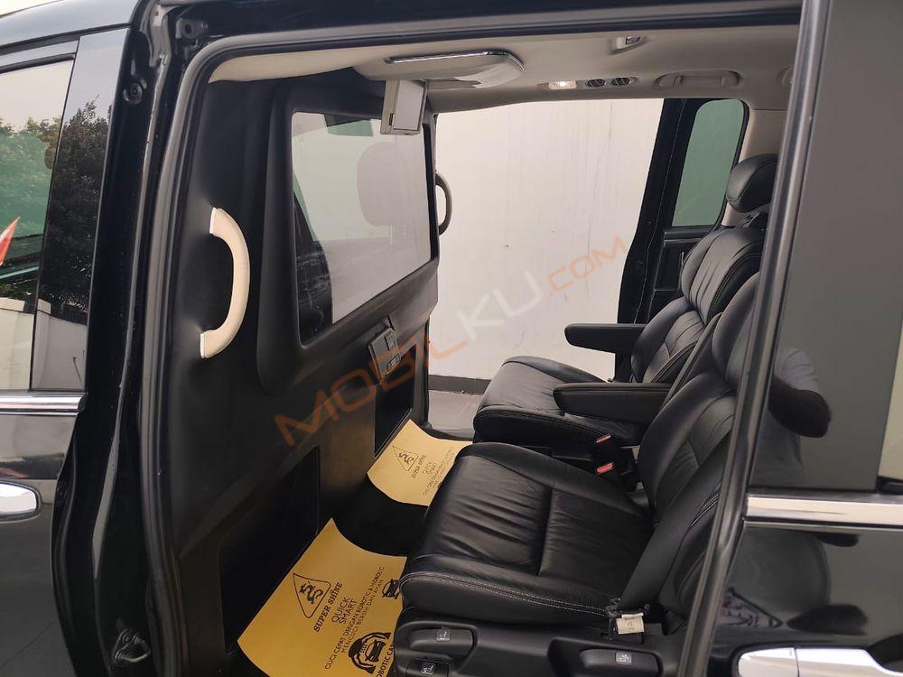 Mobil Honda Odyssey 2018