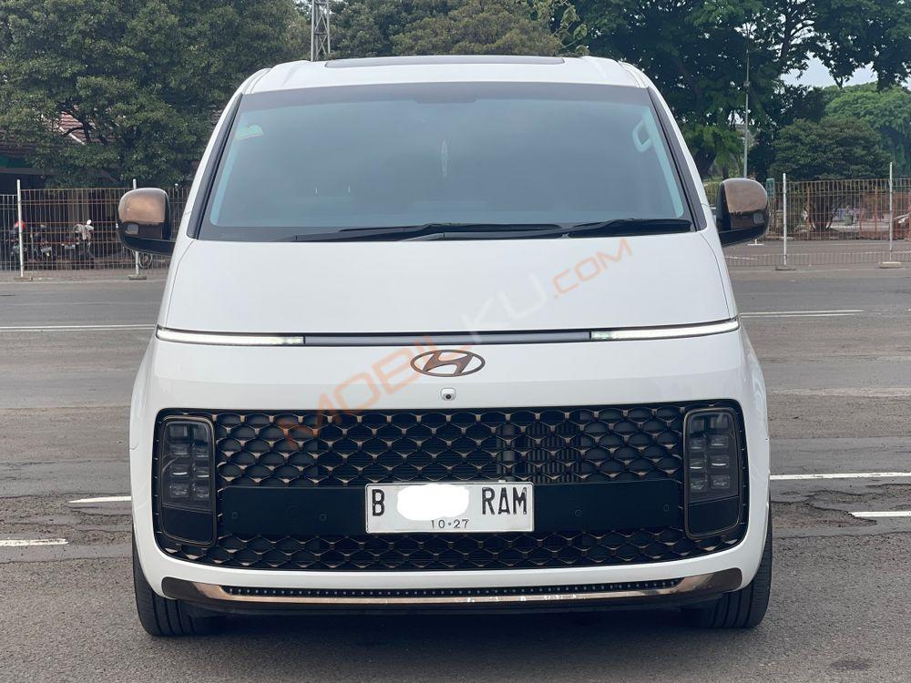 Mobil Hyundai Staria 2022