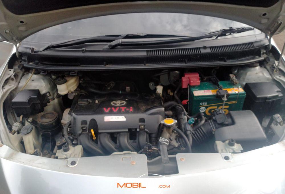 Mobil Toyota Vios 2012