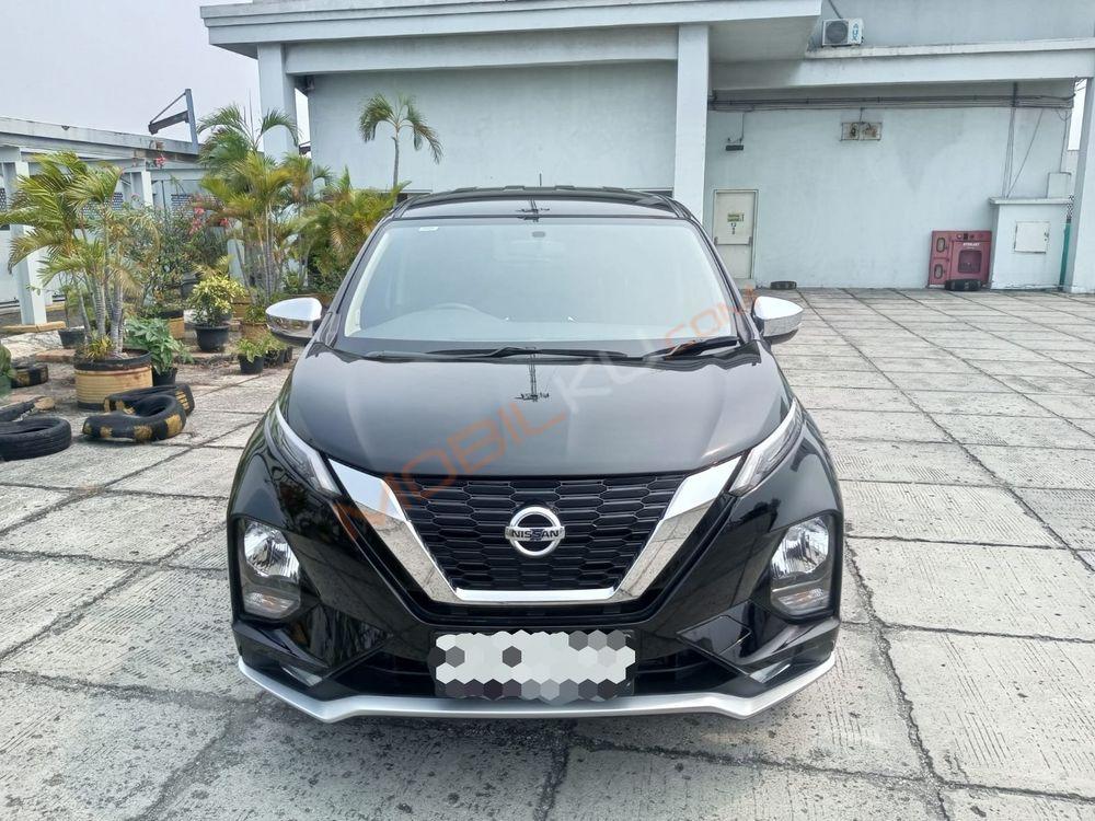 Mobil Nissan Livina 2022