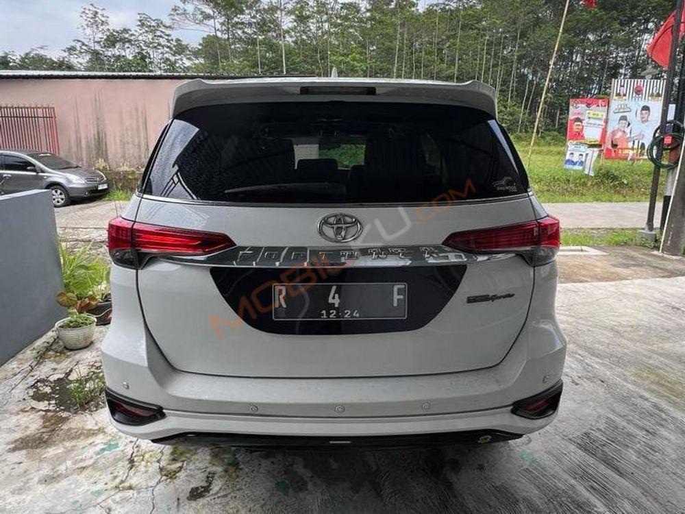 Mobil Toyota Fortuner 2019