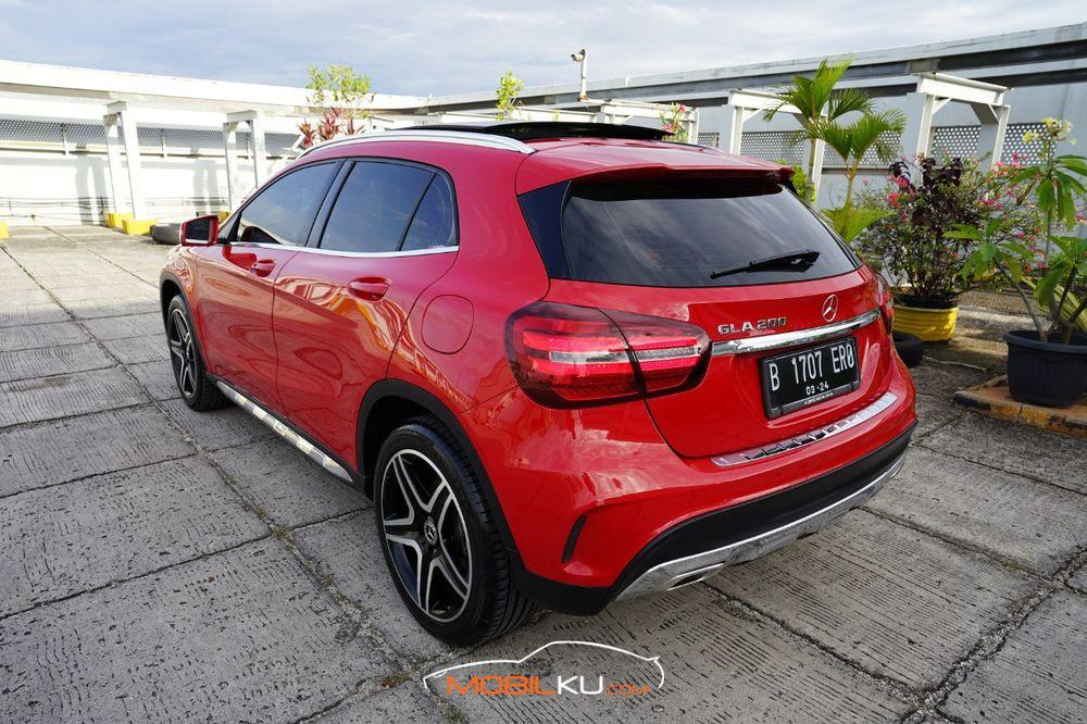 Mobil Mercedes-Benz GLA 2018