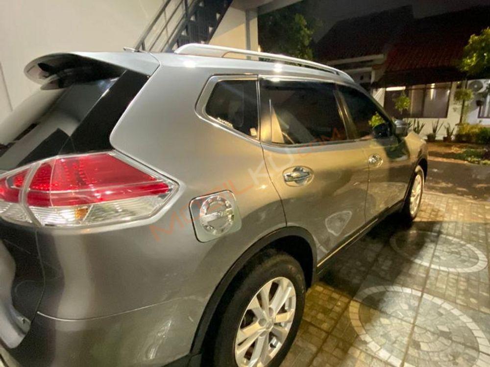 Mobil Nissan X-Trail 2017