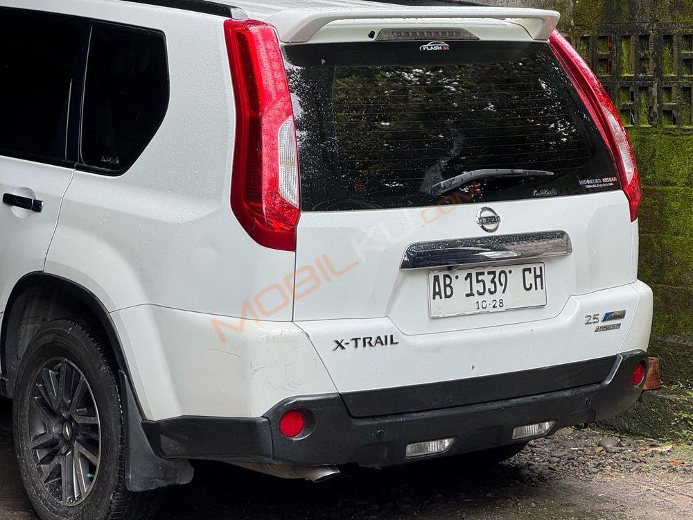 Mobil Nissan X-Trail 2013