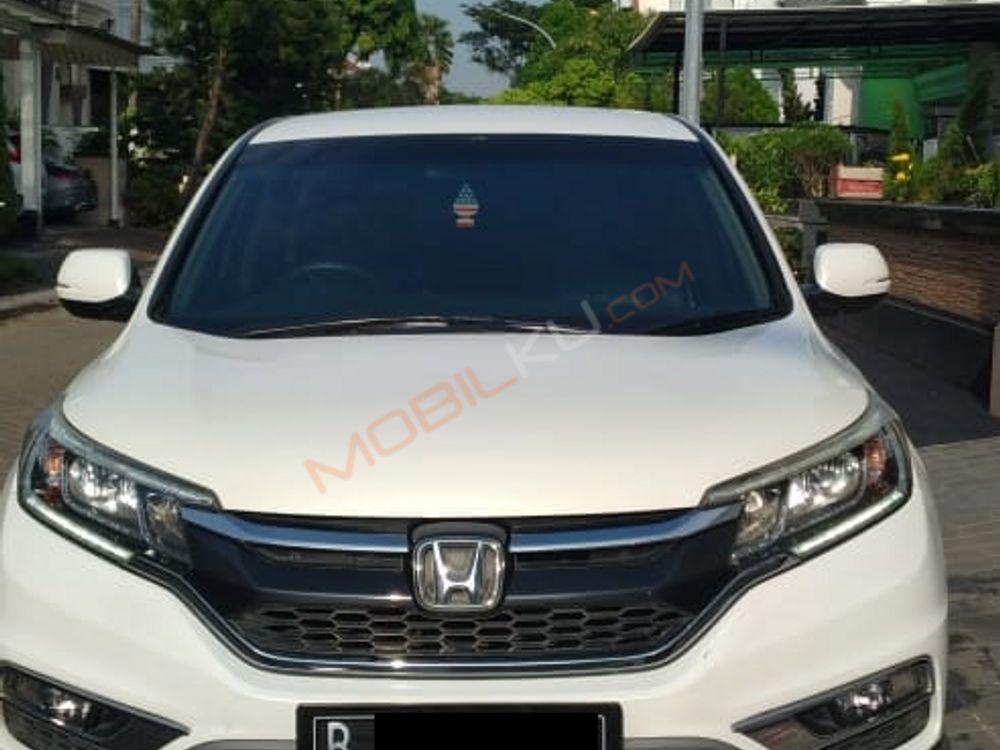 Mobil Honda CR-V 2015