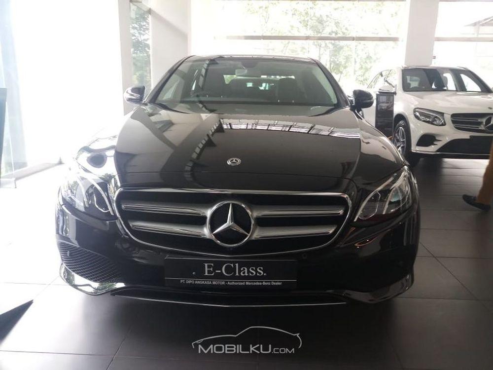 Mobil Mercedes-Benz E-Class 2018